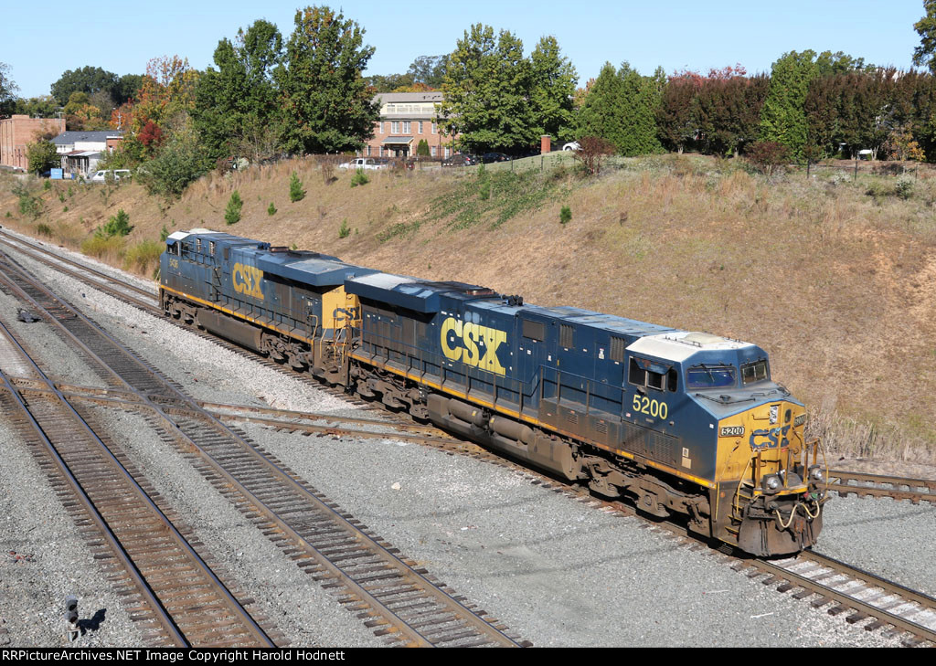 CSX 5436 & 5200 lead "train" F741-08 southbound